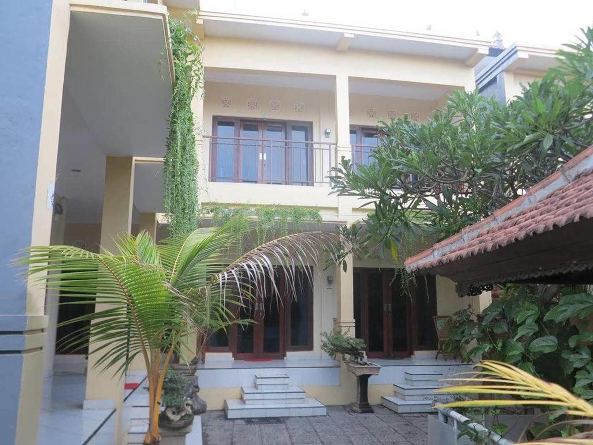 Sari Buana Bed & Breakfast Kuta Lombok Eksteriør billede