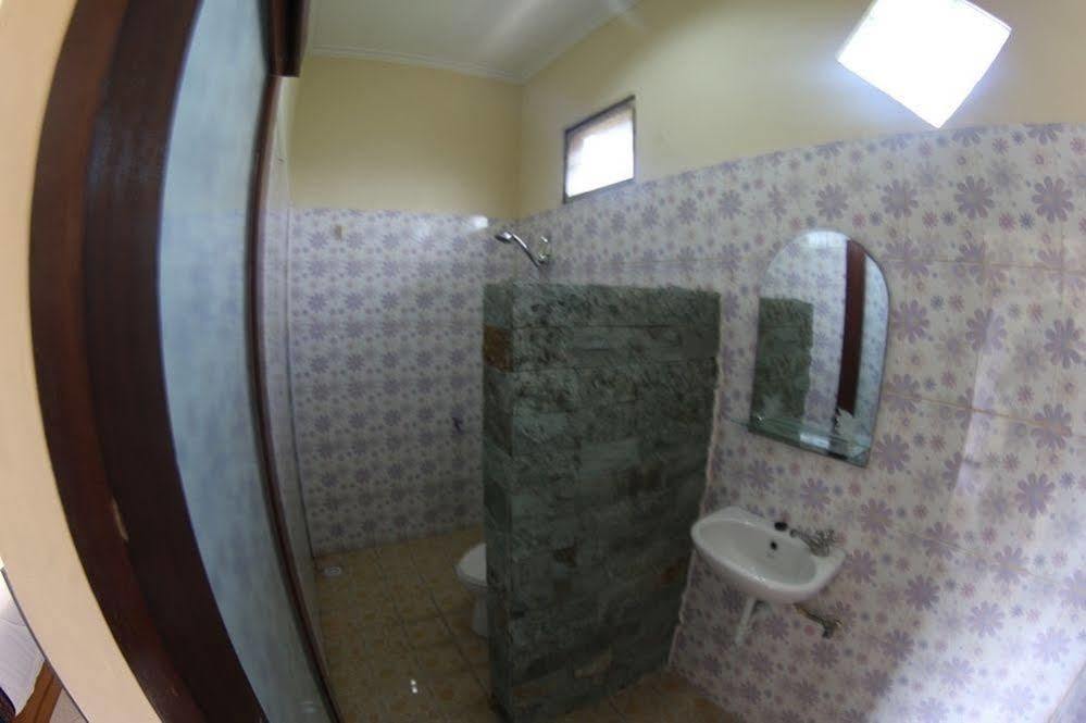 Sari Buana Bed & Breakfast Kuta Lombok Eksteriør billede
